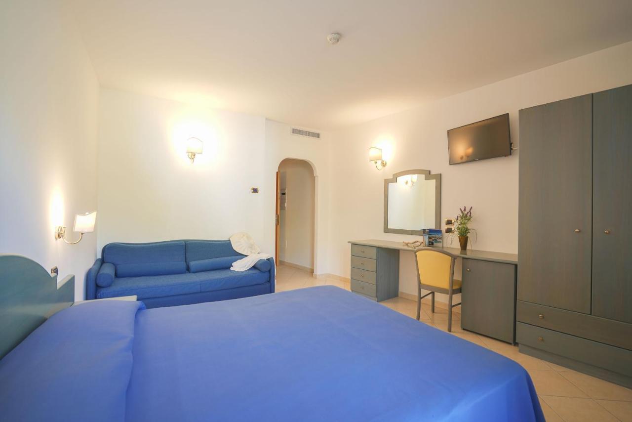 Hotel Scoglio Del Leone Zambrone Kültér fotó