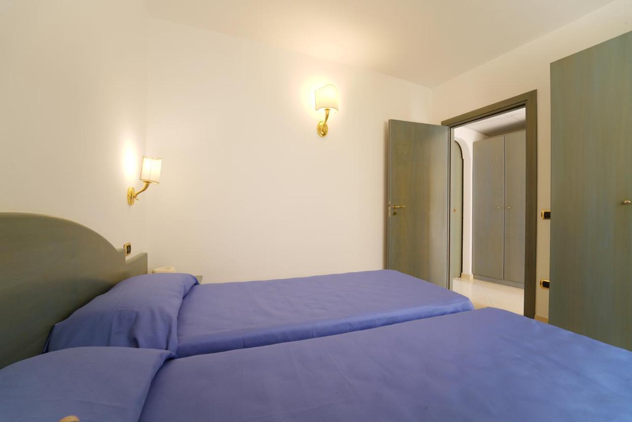 Hotel Scoglio Del Leone Zambrone Kültér fotó