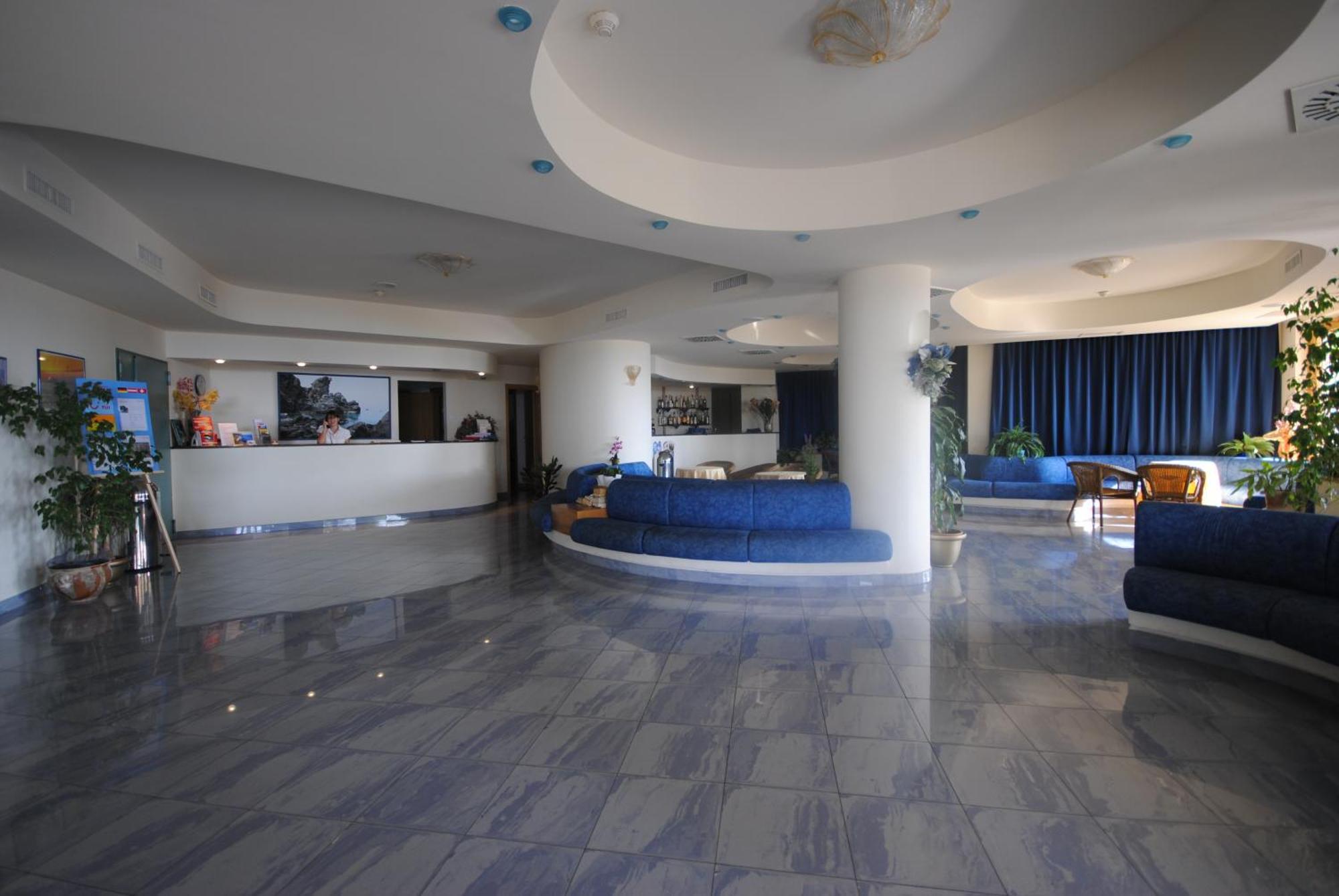 Hotel Scoglio Del Leone Zambrone Kültér fotó