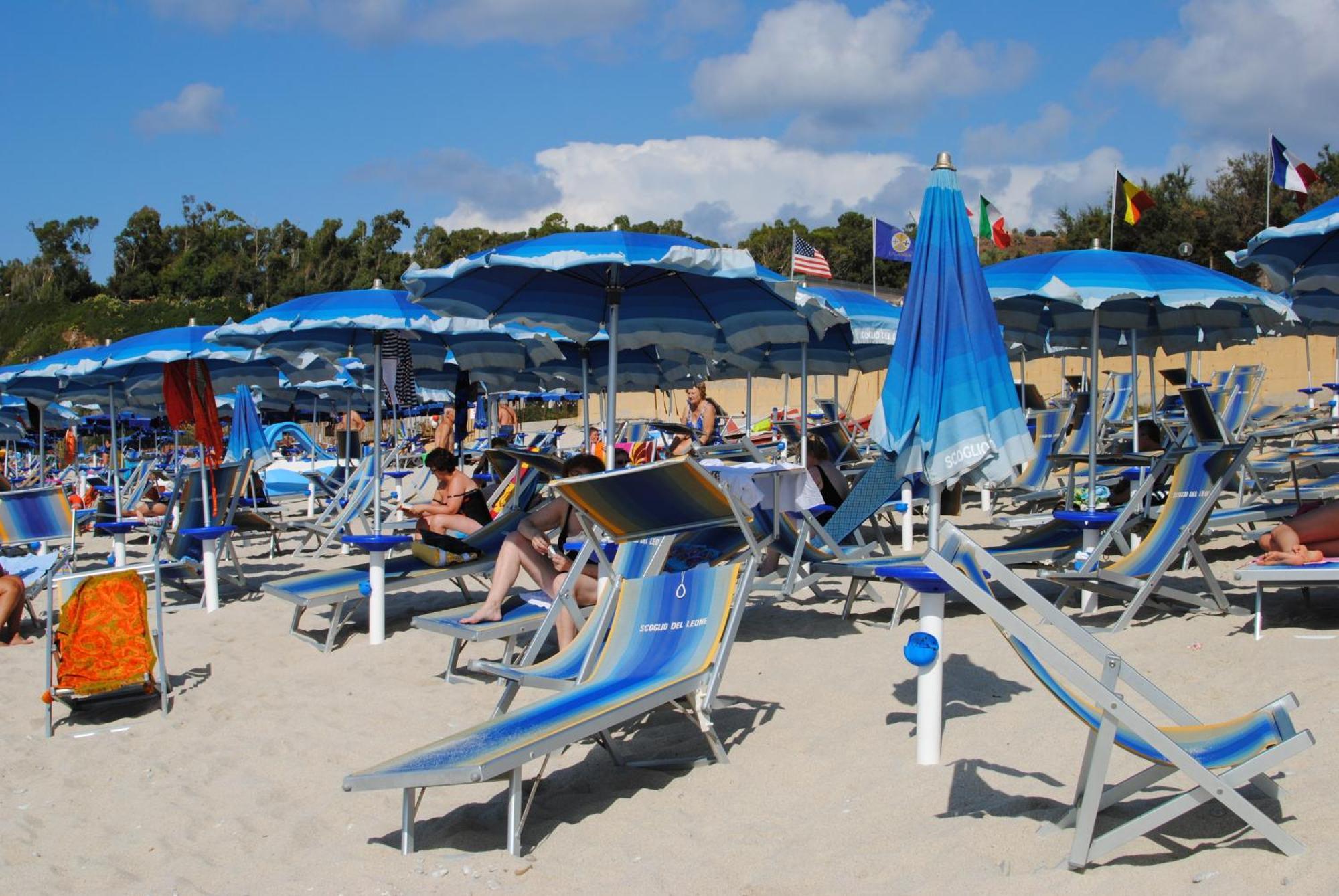 Hotel Scoglio Del Leone Zambrone Kültér fotó