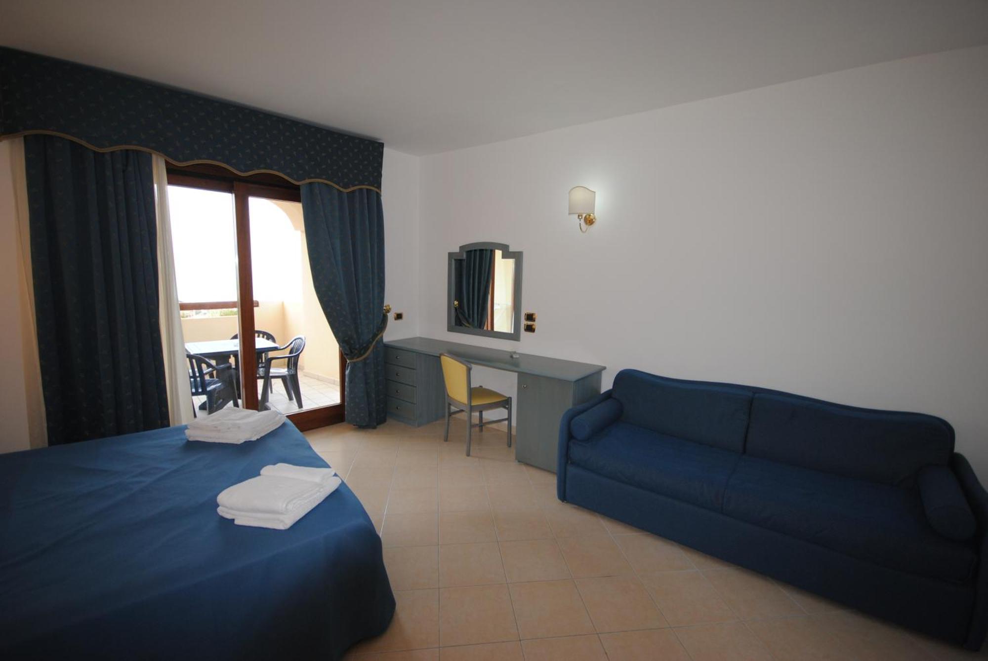 Hotel Scoglio Del Leone Zambrone Kültér fotó