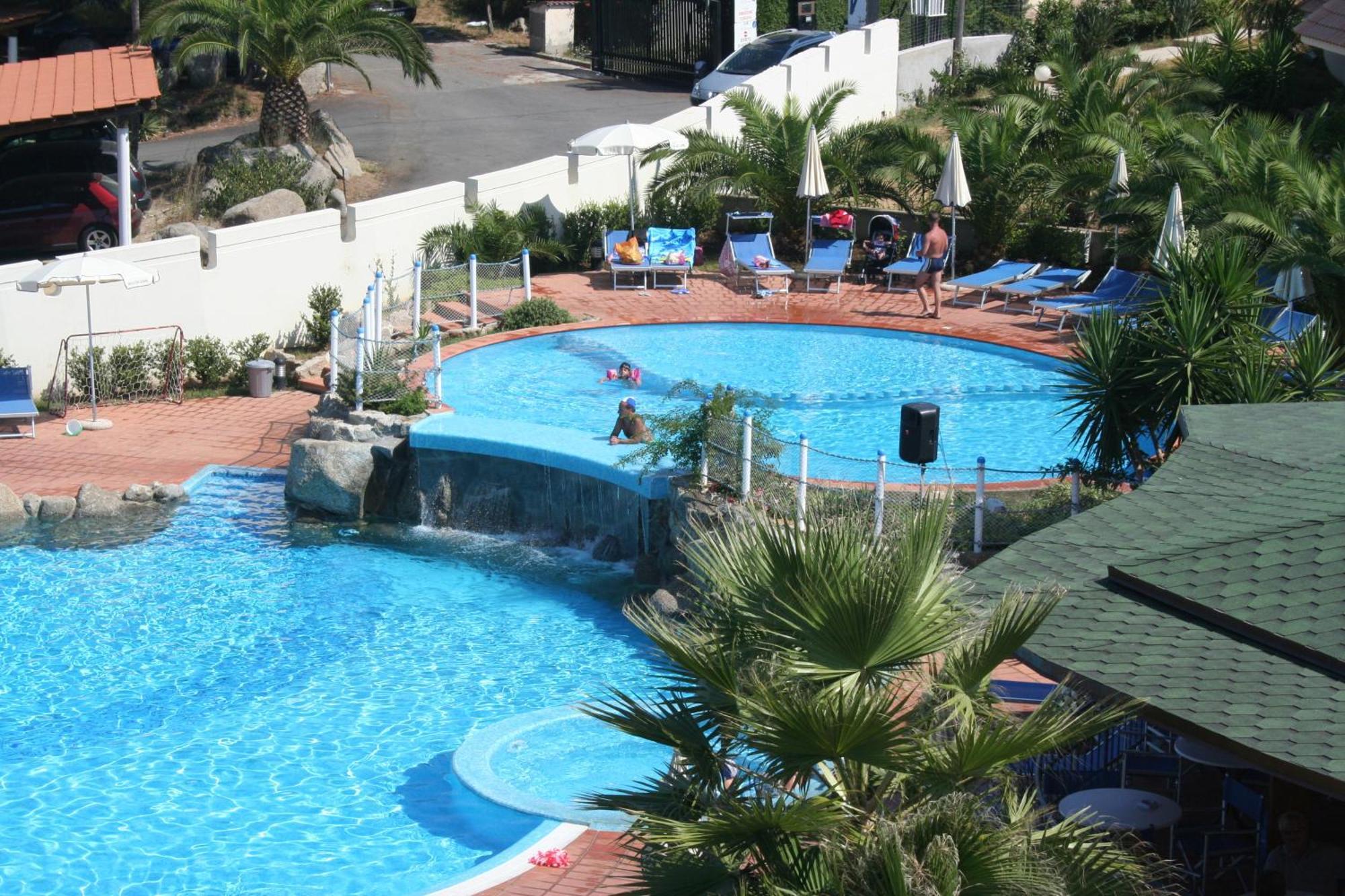 Hotel Scoglio Del Leone Zambrone Kültér fotó